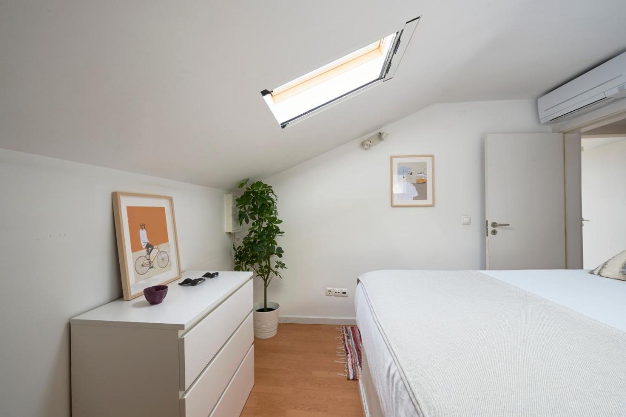 Bright Apt W Balcony, Ac, Parking, By Timecooler Lisbon Exterior photo